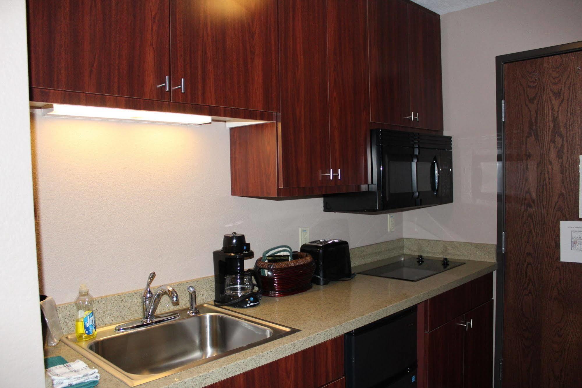 Bell'S Extended Stay And Suites Saint Robert Esterno foto