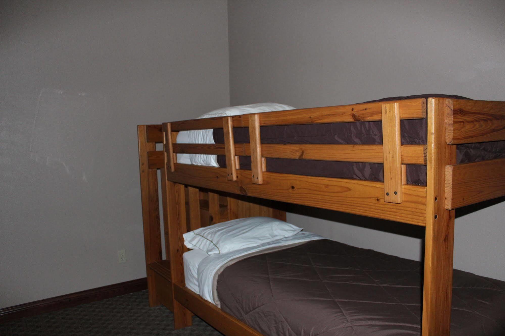 Bell'S Extended Stay And Suites Saint Robert Esterno foto