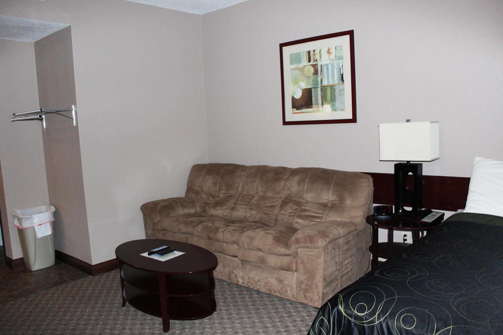 Bell'S Extended Stay And Suites Saint Robert Esterno foto